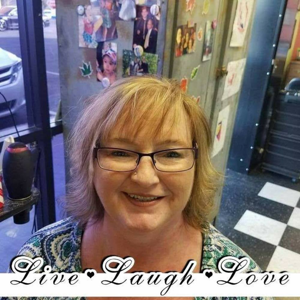 Meet your Posher, Danette